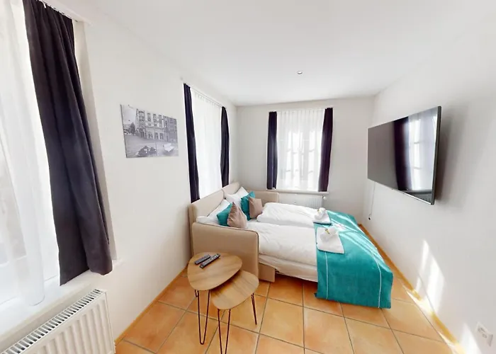 2 Zimmerwohnung - Zentral - 65“ Tv - Arbeitsplatz *