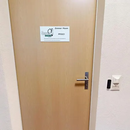Appartement 2 Zimmerwohnung - Zentral - 65“ Tv - Arbeitsplatz